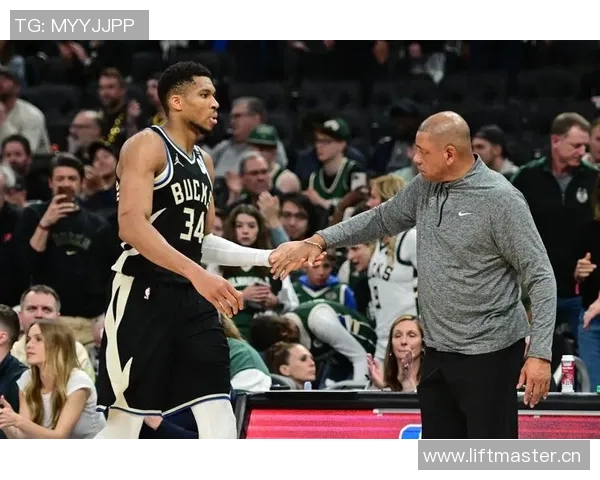 字母哥预计缺席四周老里强调球队需确保其完全康复