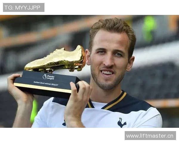 德甲九月最佳球员候选名单公布凯恩格里马尔多乌尊争夺荣誉